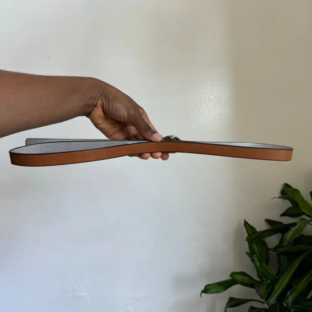 Minimalist tan‎ mini belt